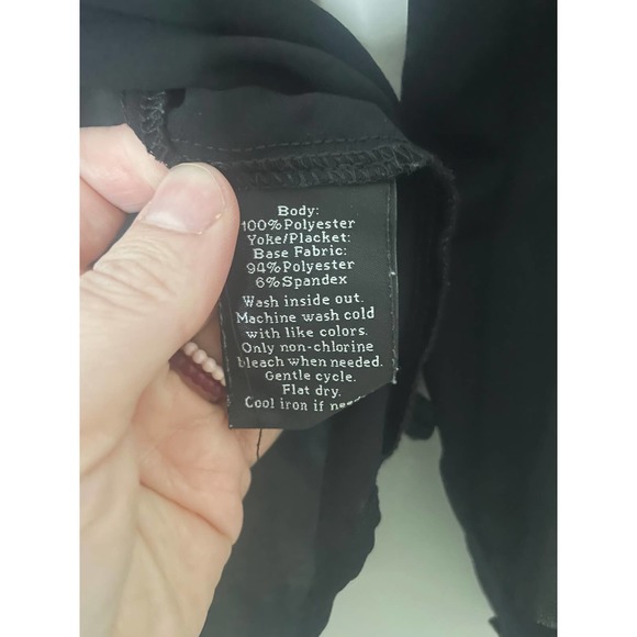 Rock & Republic Semi Sheer Cut Out Button Up Open Back Top - Picture 4 of 9